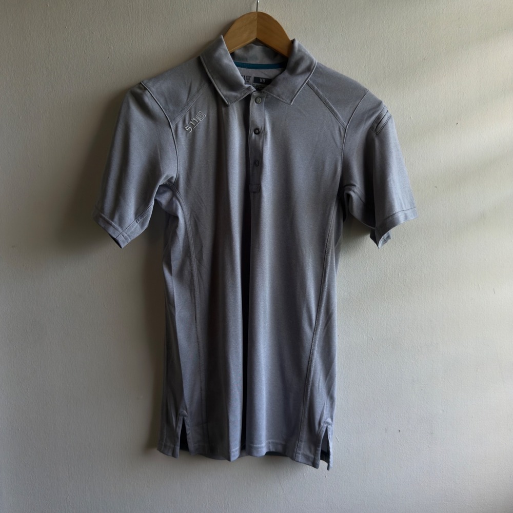 5.11 Tactical Gray Performance Polo Shirt Short Sleeve Mens XS Gorpcore Workwear - Picture 1 of 14